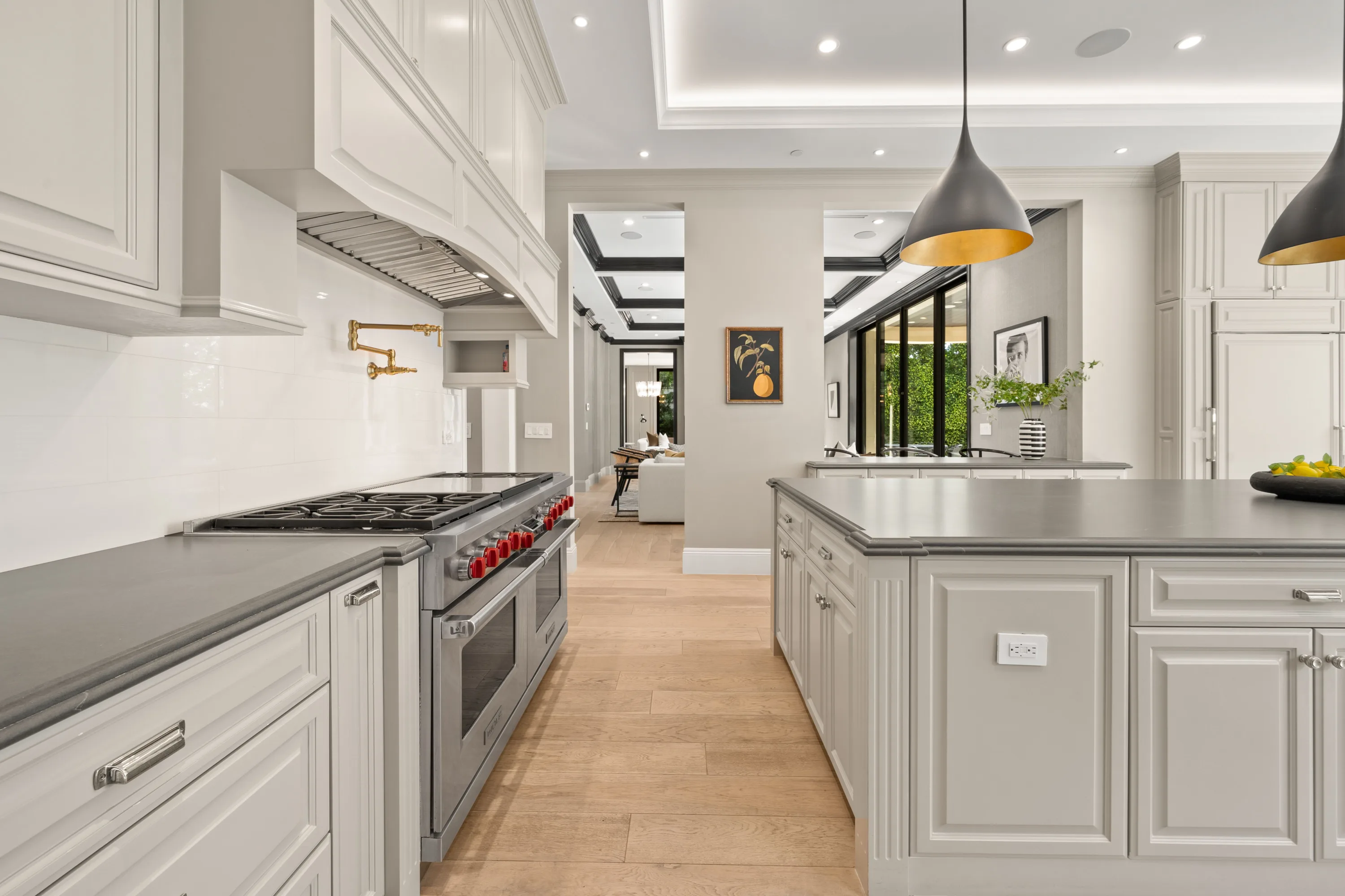 Camden Classic luxury villa in Beverly Hills featuring sophisticated contemporary design, elegant furnishings, spacious living areas, and premium finishes in an exclusive Los Angeles vacation rental.