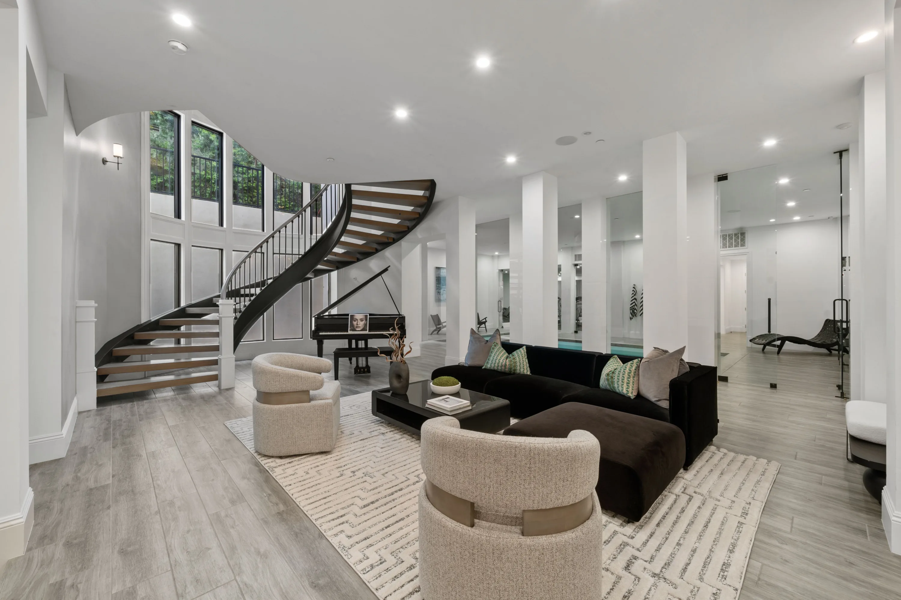 Camden Classic luxury villa in Beverly Hills featuring sophisticated contemporary design, elegant furnishings, spacious living areas, and premium finishes in an exclusive Los Angeles vacation rental.