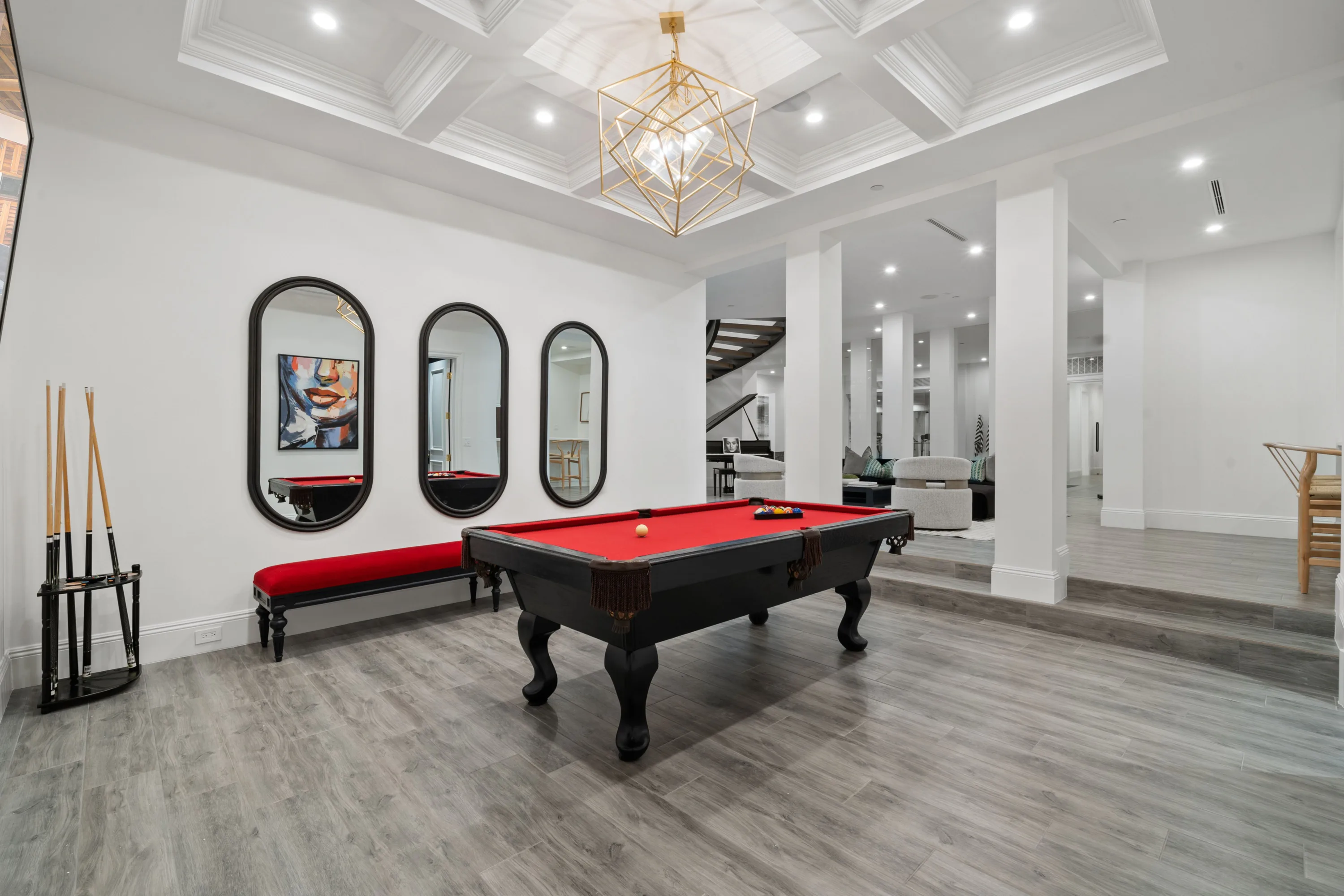 Camden Classic luxury villa in Beverly Hills featuring sophisticated contemporary design, elegant furnishings, spacious living areas, and premium finishes in an exclusive Los Angeles vacation rental.