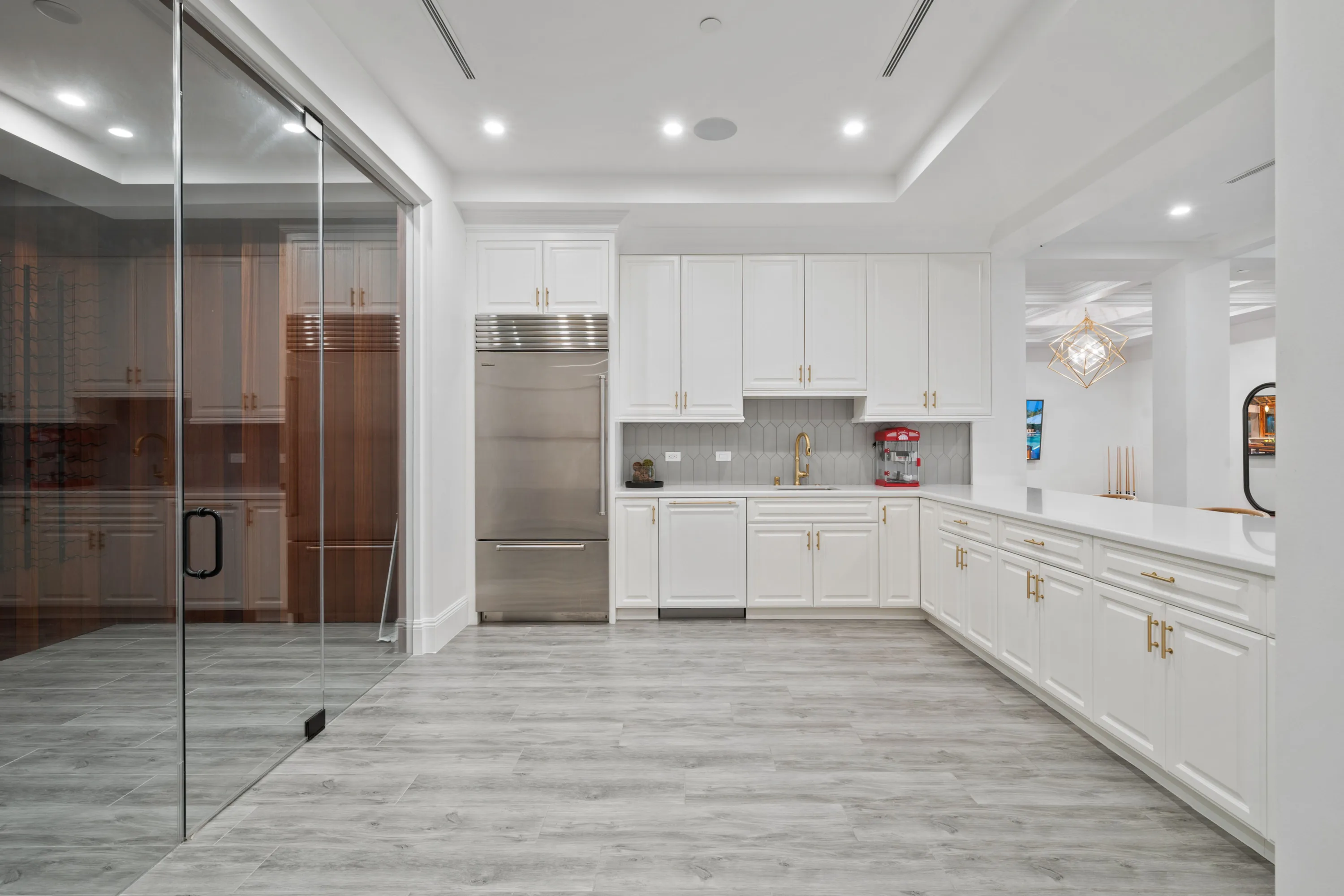 Camden Classic luxury villa in Beverly Hills featuring sophisticated contemporary design, elegant furnishings, spacious living areas, and premium finishes in an exclusive Los Angeles vacation rental.