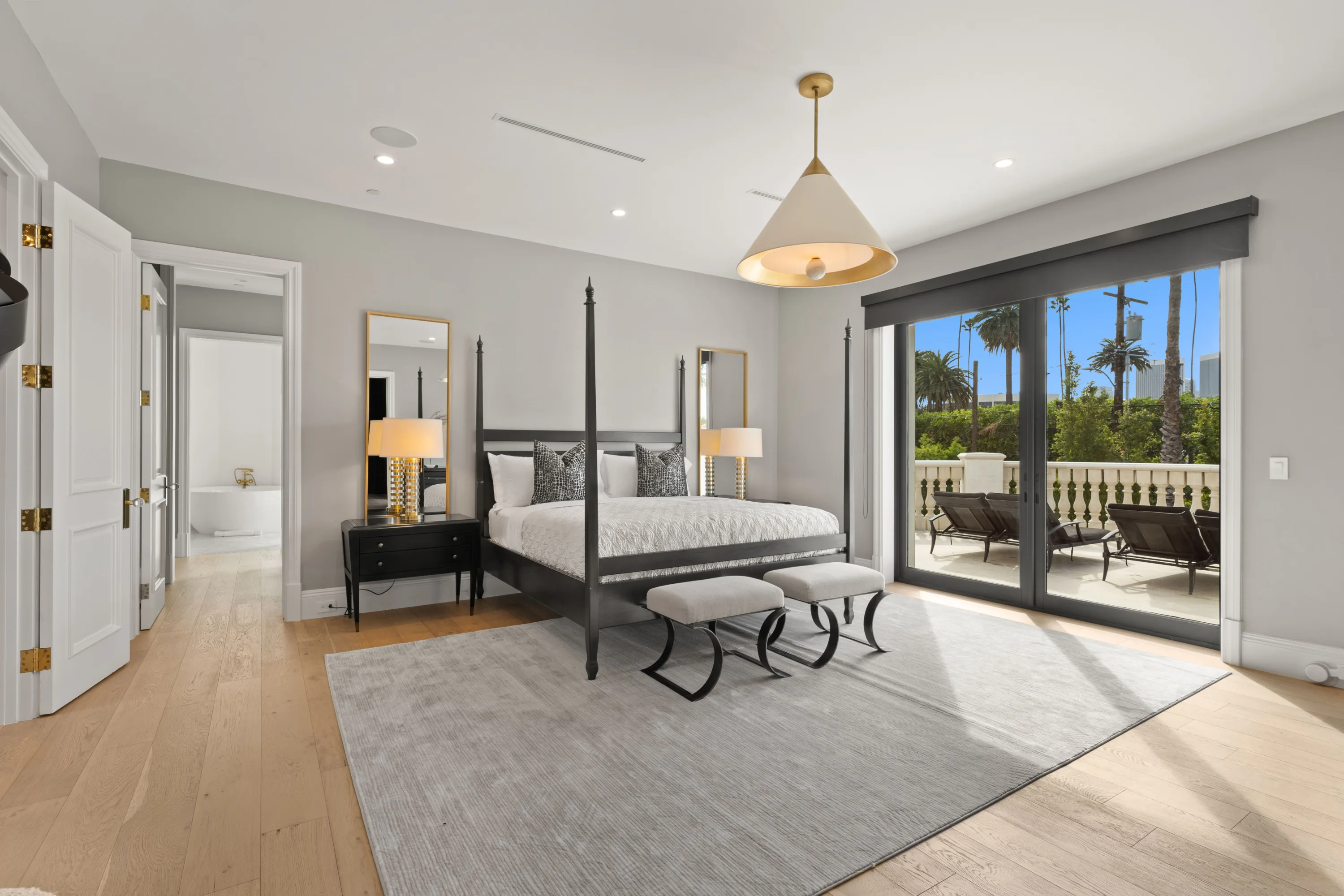 Camden Classic luxury villa in Beverly Hills featuring sophisticated contemporary design, elegant furnishings, spacious living areas, and premium finishes in an exclusive Los Angeles vacation rental.