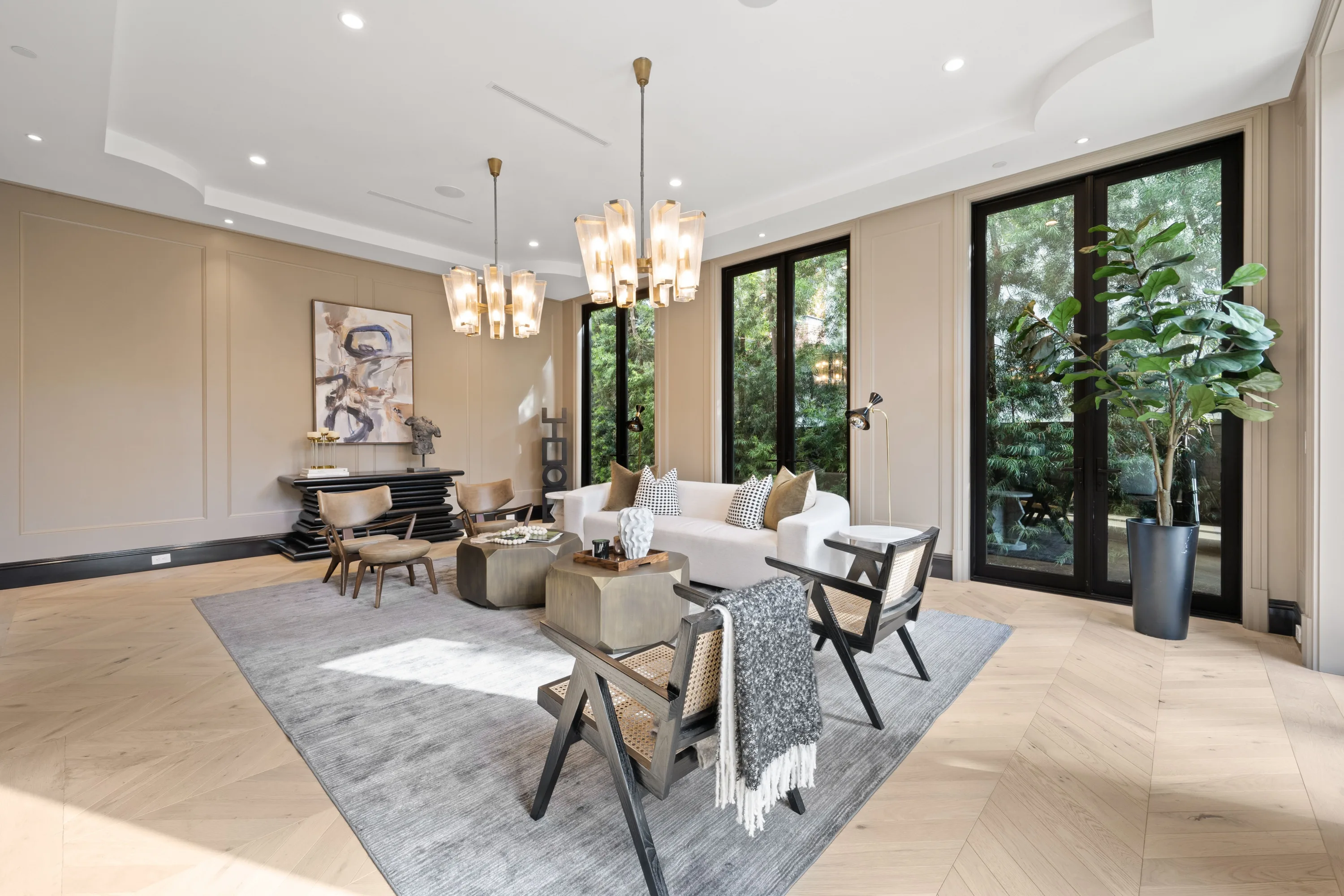 Camden Classic luxury villa in Beverly Hills featuring sophisticated contemporary design, elegant furnishings, spacious living areas, and premium finishes in an exclusive Los Angeles vacation rental.