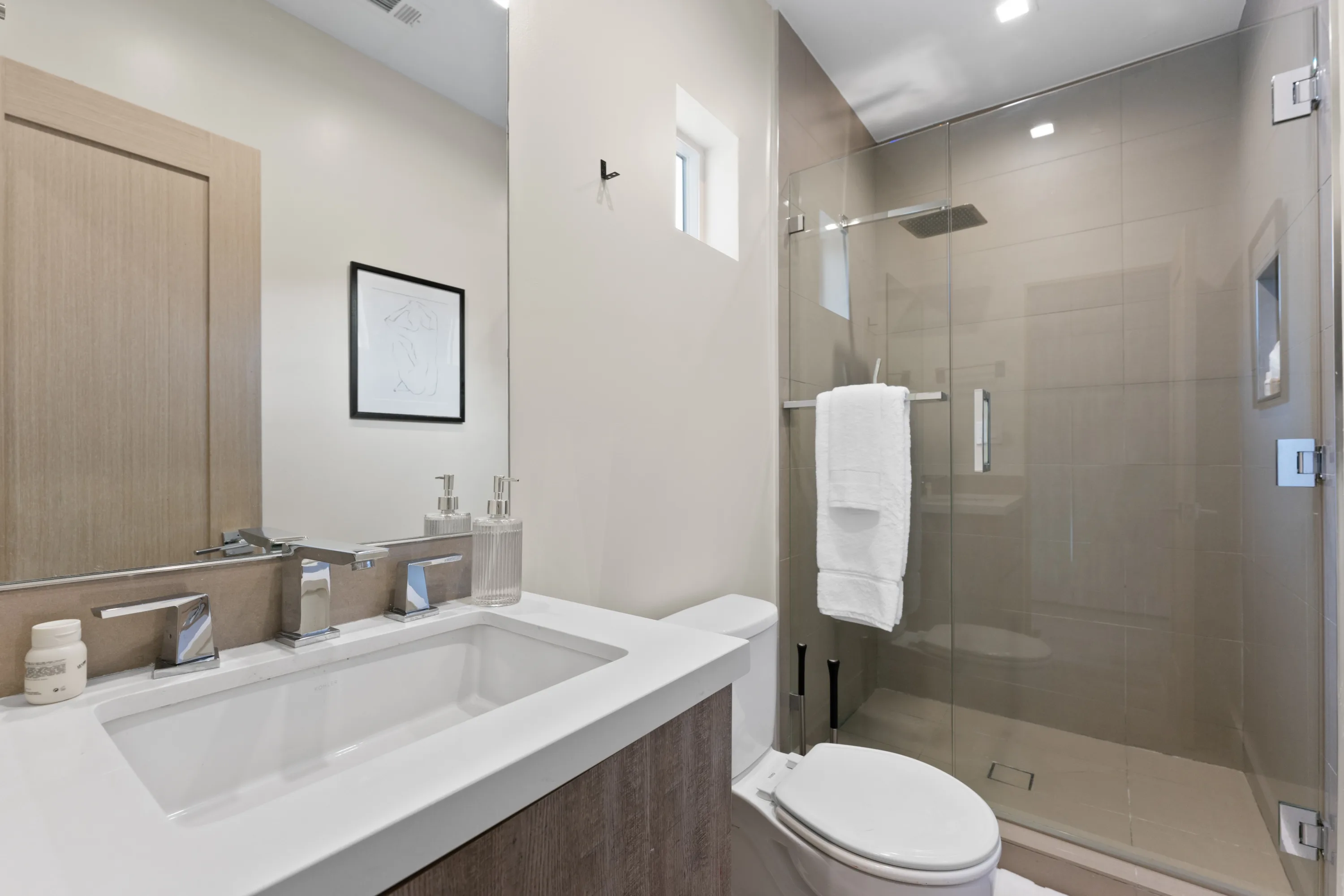 Elegant guest bedroom at Rodeo Villa, a luxury Beverly Hills vacation rental offering a comfortable, private retreat with refined contemporary interiors.