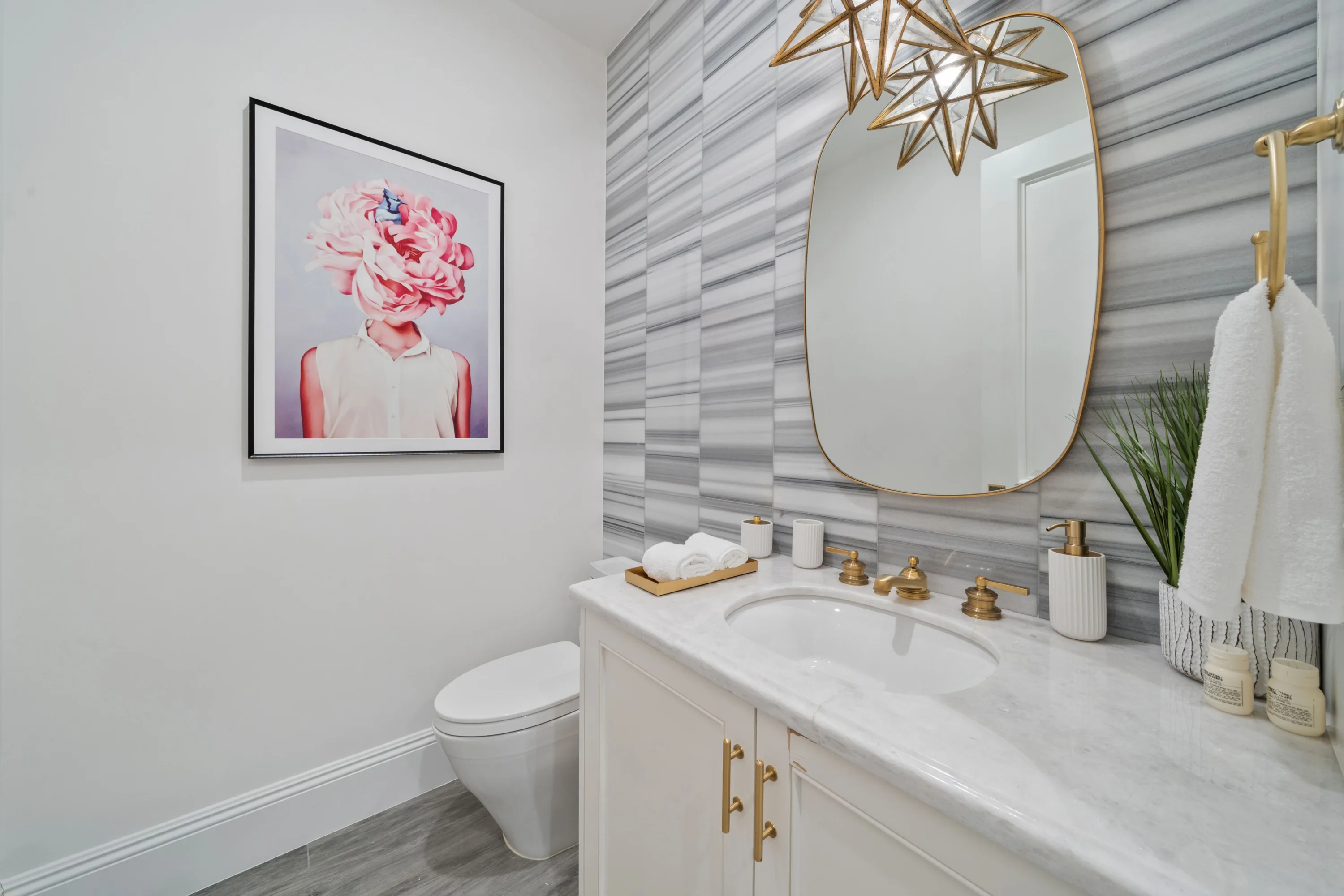 Camden Classic luxury villa in Beverly Hills featuring sophisticated contemporary design, elegant furnishings, spacious living areas, and premium finishes in an exclusive Los Angeles vacation rental.