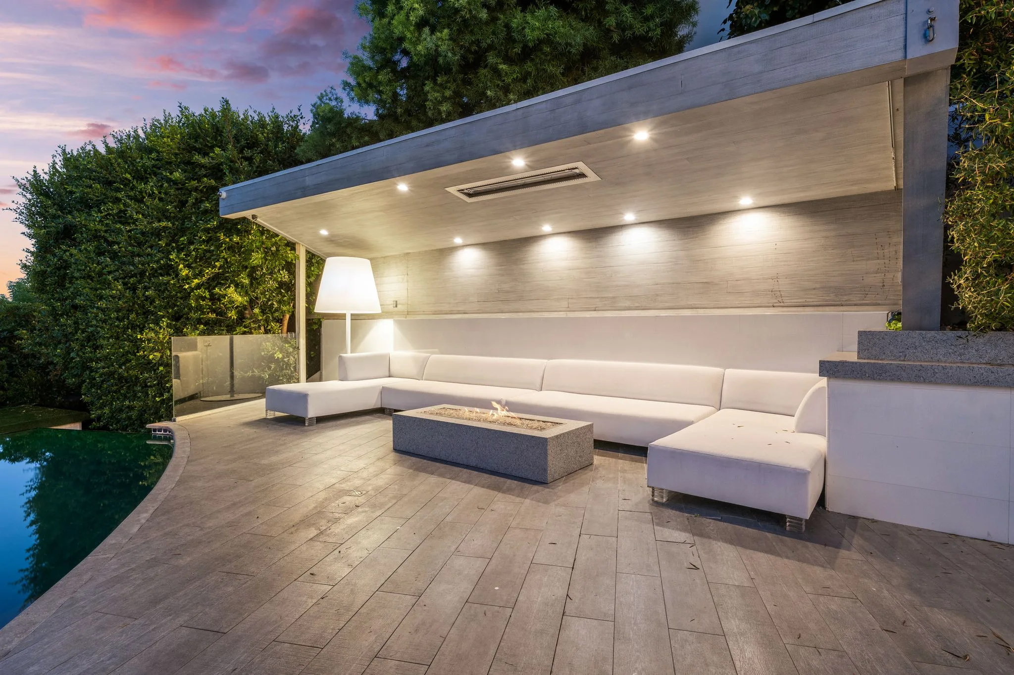 Luxury Bel Air villa exterior featuring elegant contemporary design, spacious living areas, upscale furnishings, and refined architectural details in an exclusive Los Angeles vacation rental.